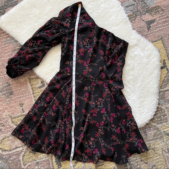 Lovers + Friends Floral Dress - Picture 5 of 9